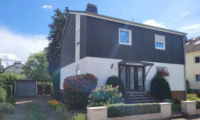 Freistehendes Einfamilienhaus in ruhiger Lage von Bauschheim