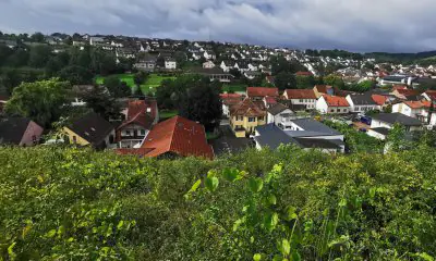 Entwickeltes Baugrundstück mit Baugenehmigung für 4 Doppelhaushälften liegt vor