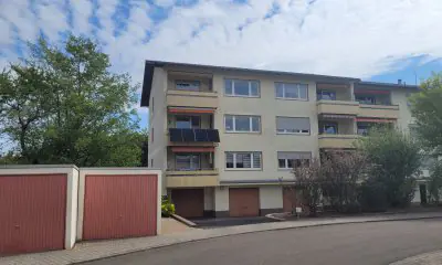 Helle Räume, schöner Blick, Keller und Garage
